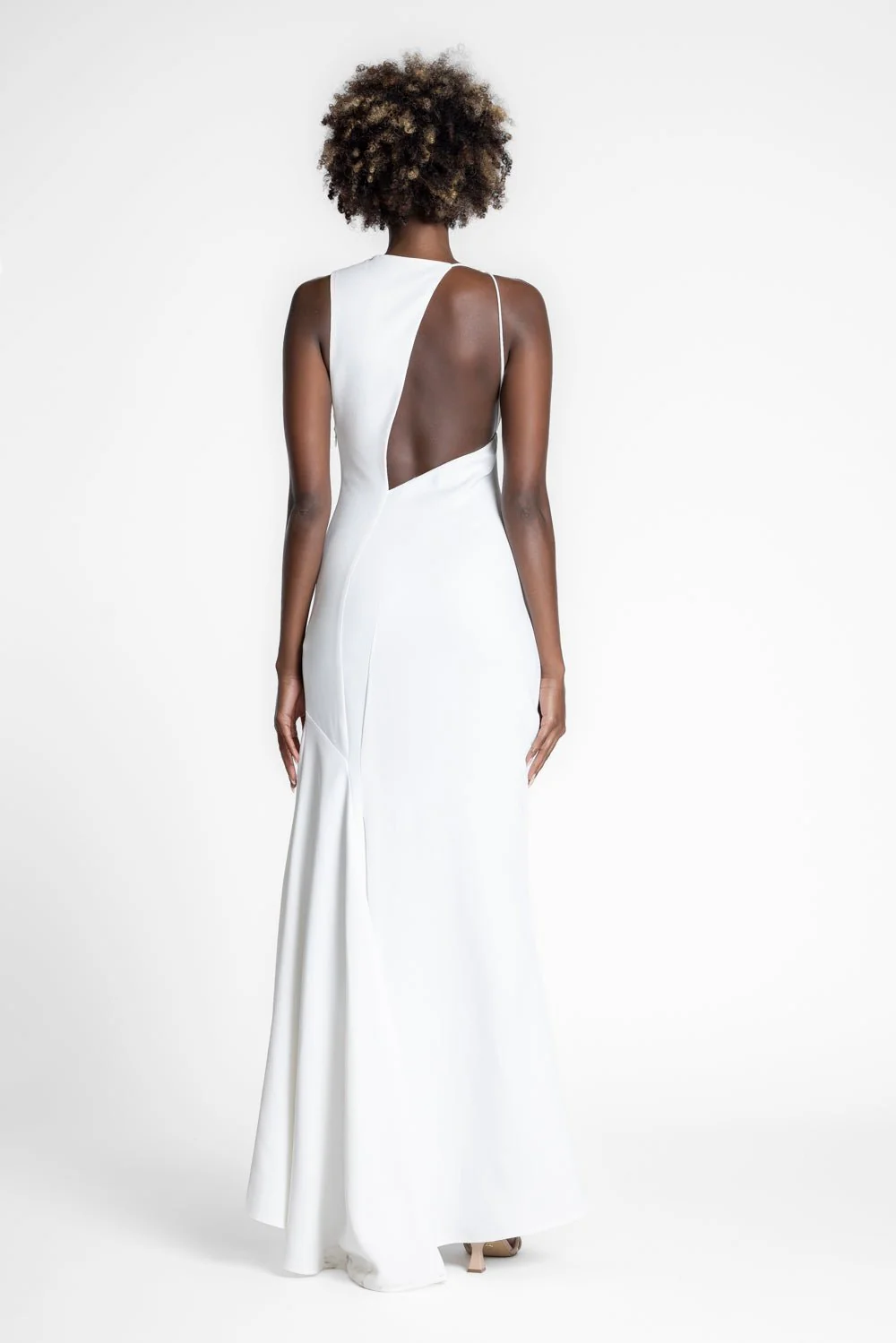 DAKOTA GOWN IN IVORY CREPE - Image 22
